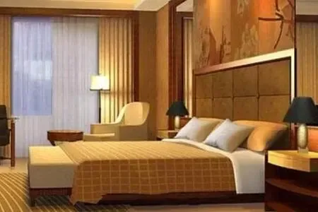 这个反差本身就充满了故事