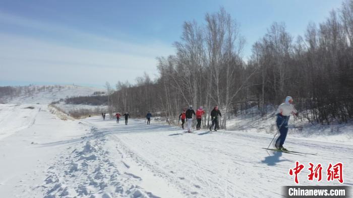 呼伦贝尔上雪训练汇聚八省百余名运动员，携手