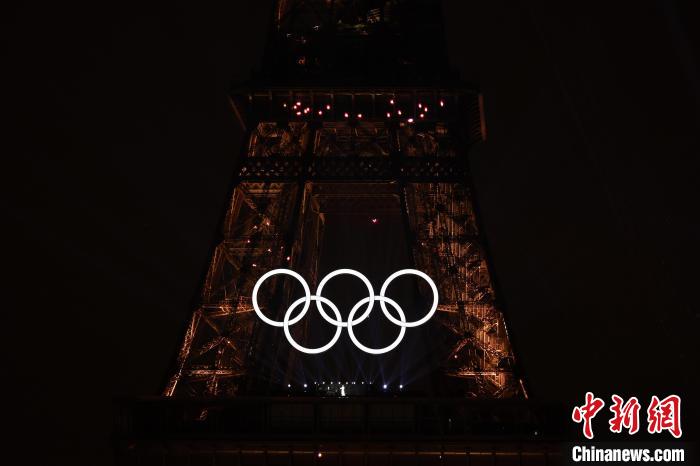 塞纳河上的百年流光：巴黎奥运开幕式的跨时空