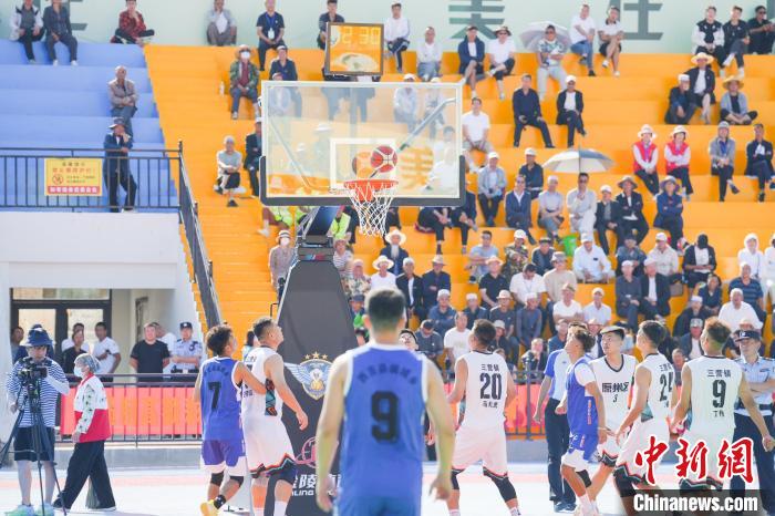 固原市农民篮球赛市级决赛开赛 13支球队争夺邀