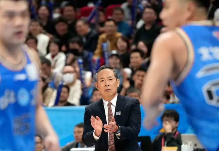 伤病潮中北京队展现团队精神力克广州