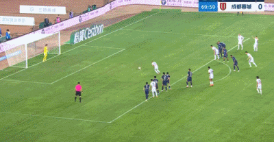 武汉三镇主场连失关键球惨败蓉城 三连败陷降级